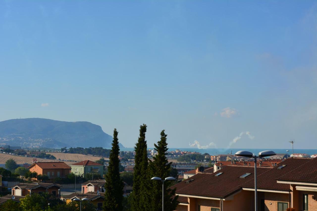 Casa Letizia Appartement Porto Recanati Buitenkant foto